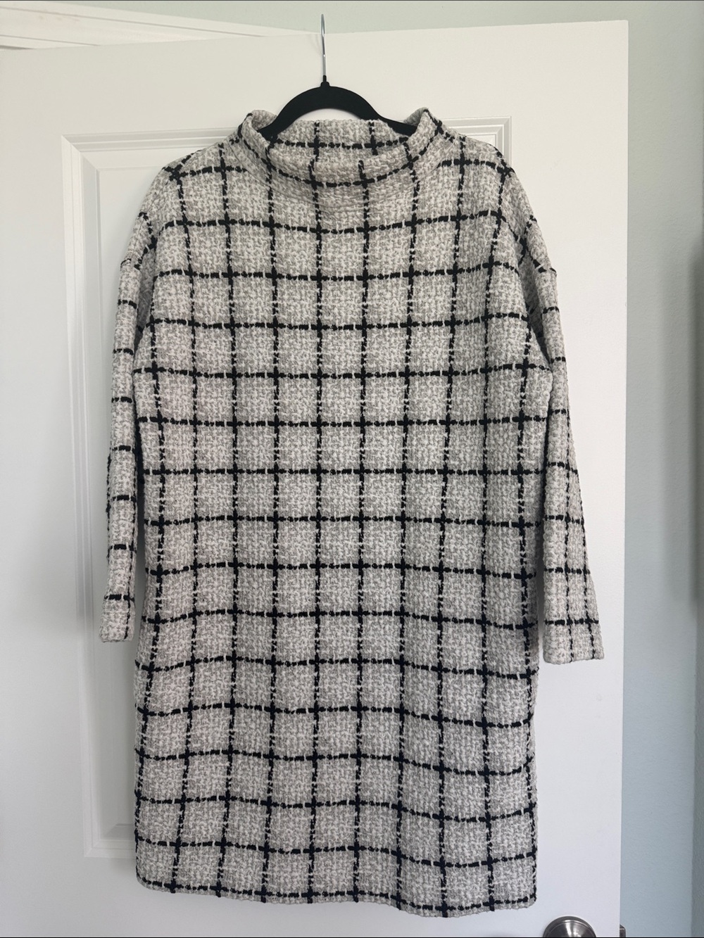 Akris Punto white & black 3D Grid Long Sleeve Dress